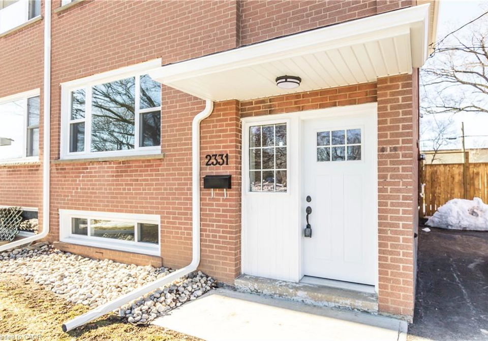 2331-barclay-road-burlington-ontario-40805291