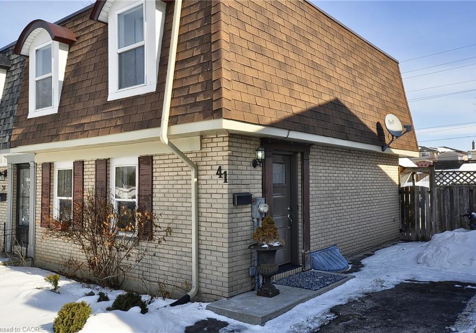 41-moffatt-drive-cambridge-ontario-40805344