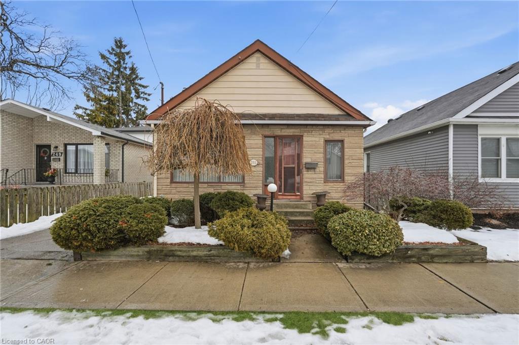251-brucedale-avenue-e-hamilton-ontario-40805354