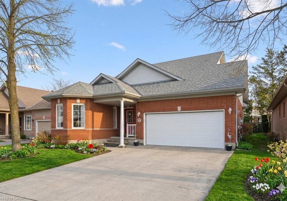 67-whitepine-way-guelph-ontario-40805361