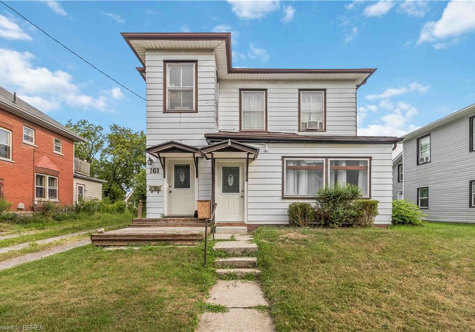 161-maple-street-simcoe-ontario-40805383