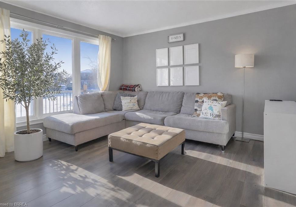 8-winter-court-cambridge-ontario-40805412