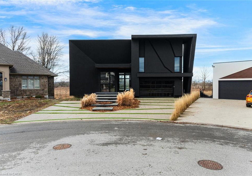 5599-osprey-avenue-niagara-falls-ontario-40805416