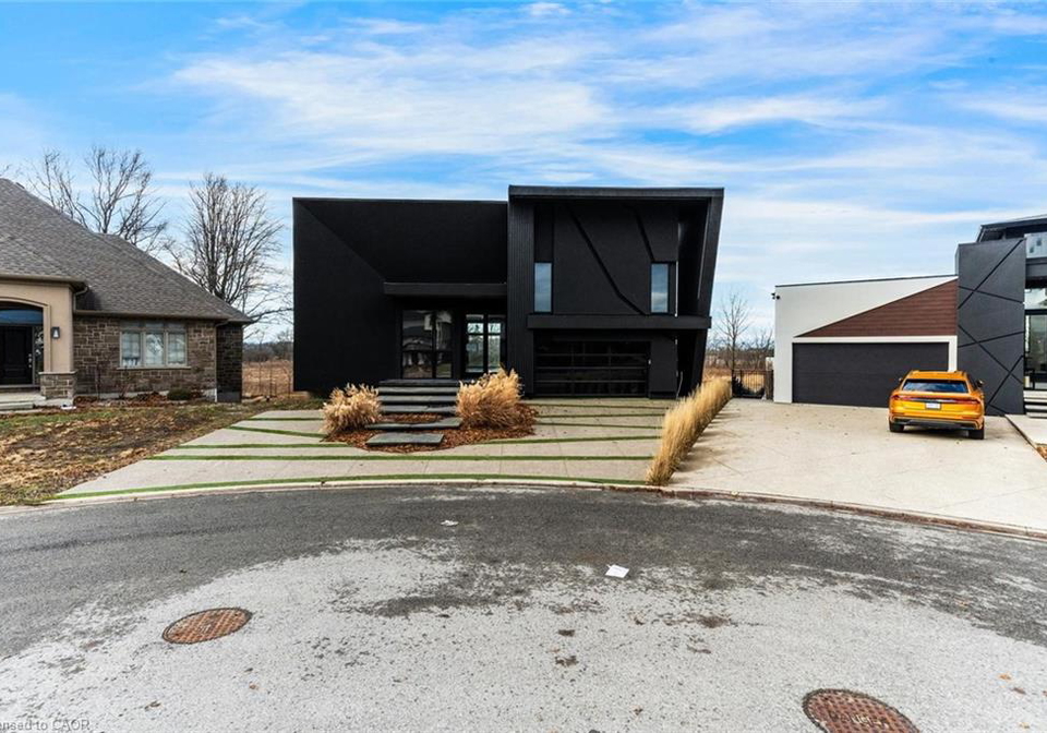 5599-osprey-avenue-niagara-falls-ontario-40805416
