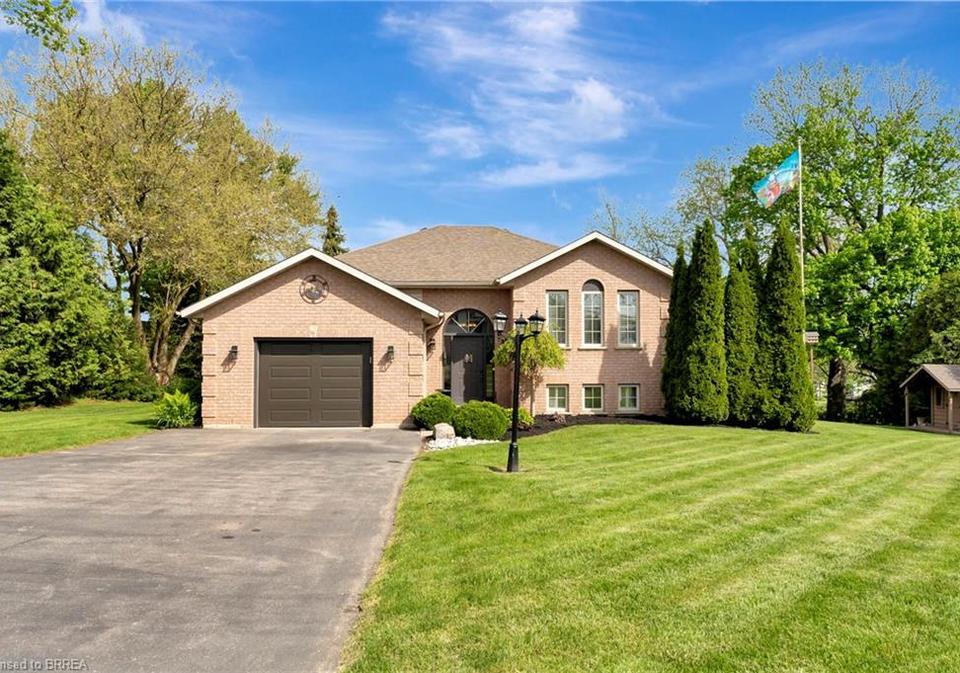 1565-old-brock-street-vittoria-ontario-40805420