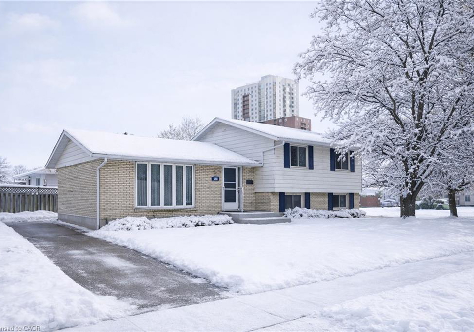 148-pepperwood-crescent-kitchener-ontario-40805455