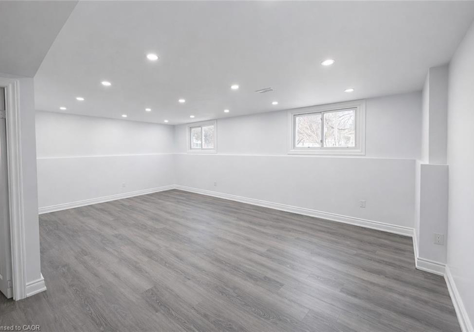 148-pepperwood-crescent-kitchener-ontario-40805455