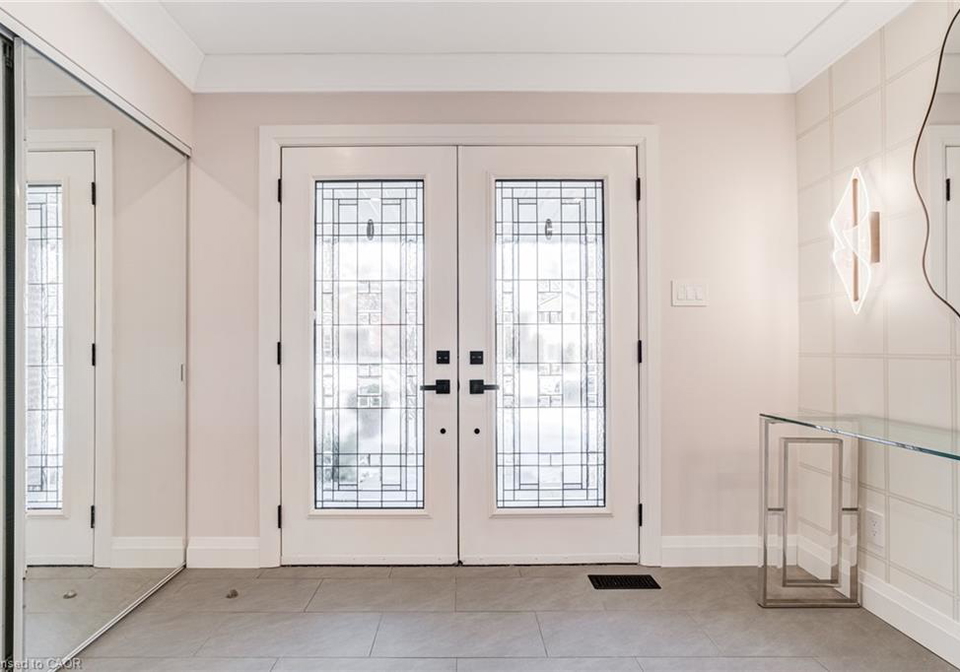 1320-monmouth-drive-burlington-ontario-40805468