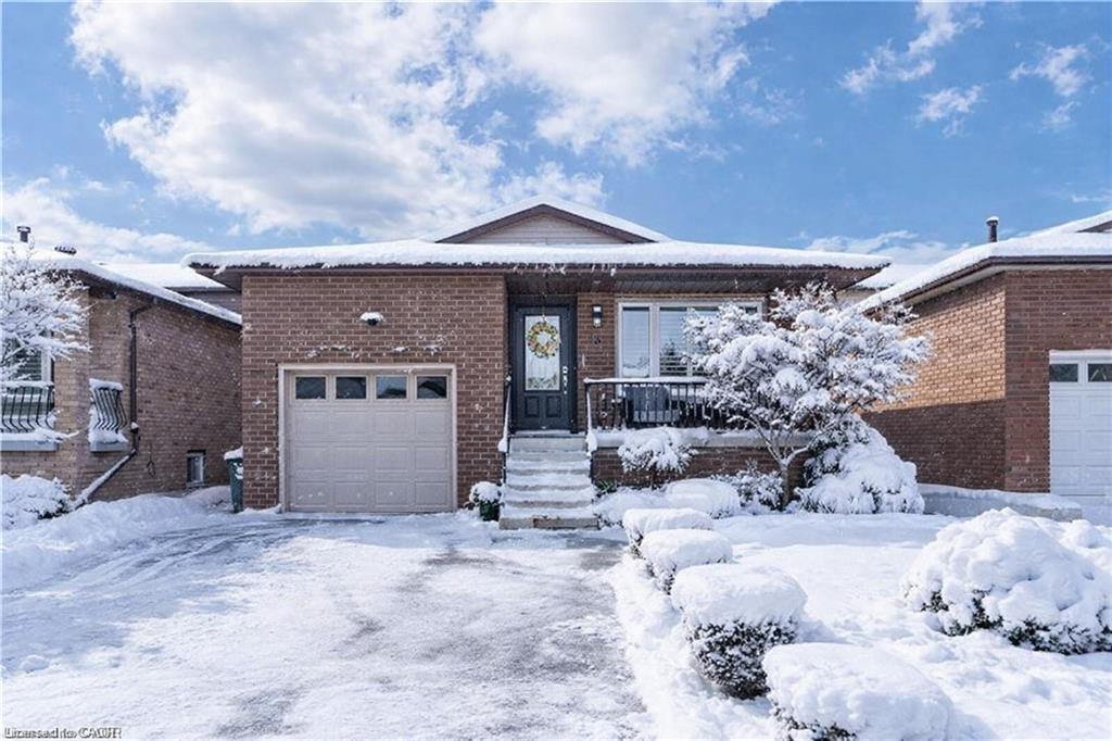 18-charing-drive-hamilton-ontario-40805483