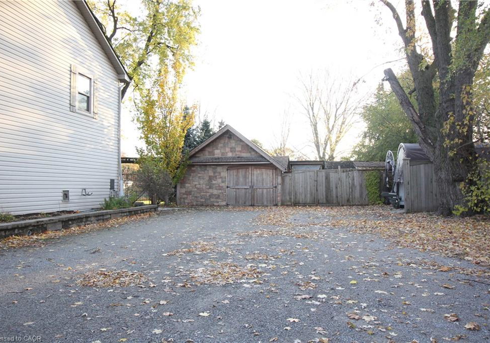 1076-king-road-burlington-ontario-40805508