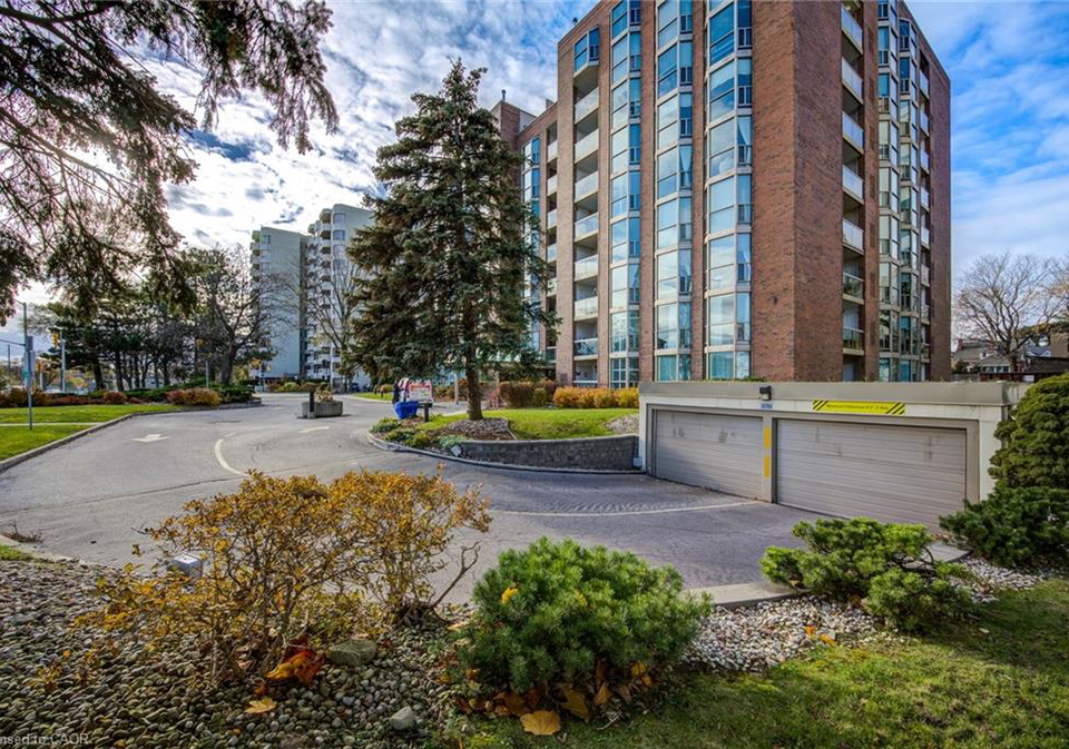 1225-north-shore-boulevard-e-burlington-ontario-40805556