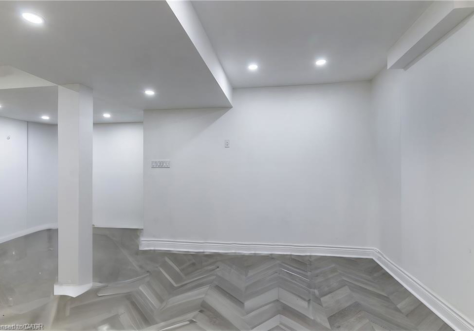 252-thorner-drive-hamilton-ontario-40805569