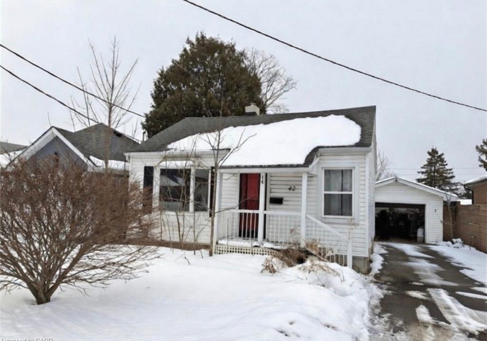 42-avenue-road-cambridge-ontario-40805578