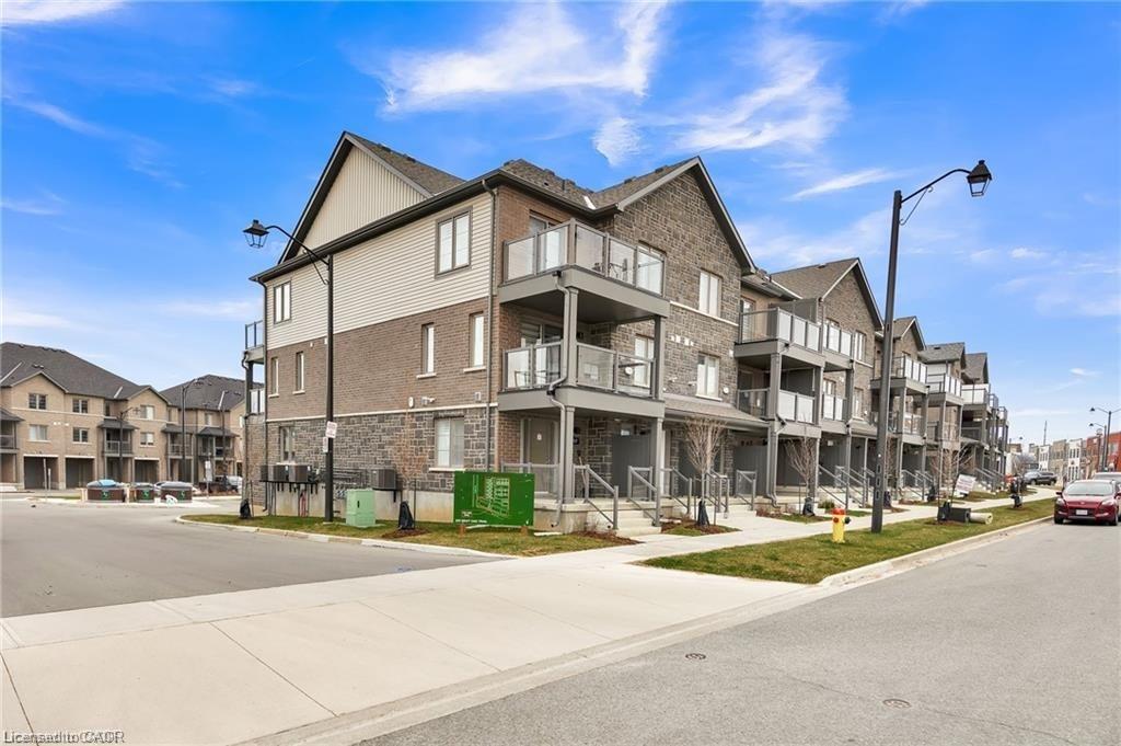 211-west-oak-trail-kitchener-ontario-40805595