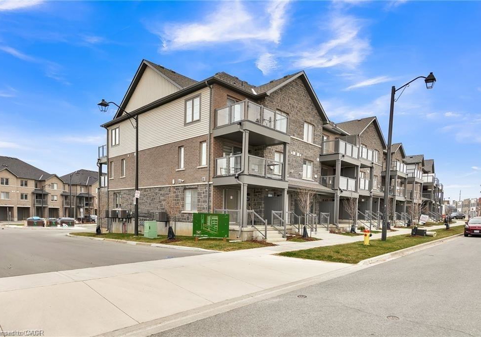 211-west-oak-trail-kitchener-ontario-40805595