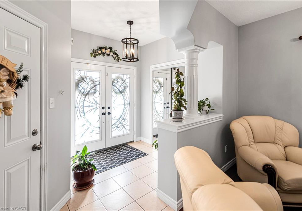 102-erika-crescent-hamilton-ontario-40805628