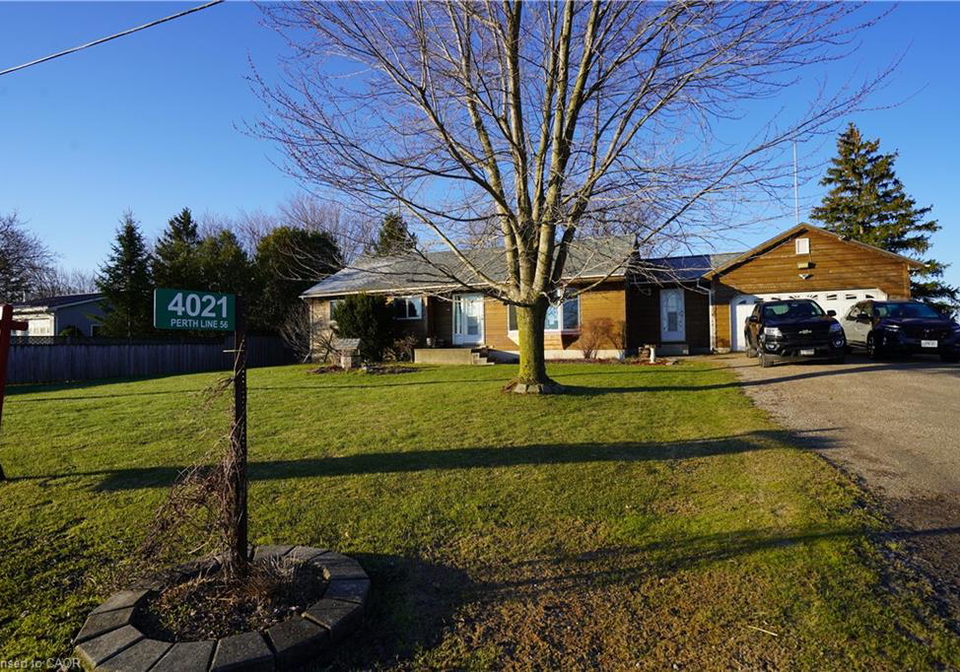 4021-perth-line-56-e-milverton-ontario-40805657