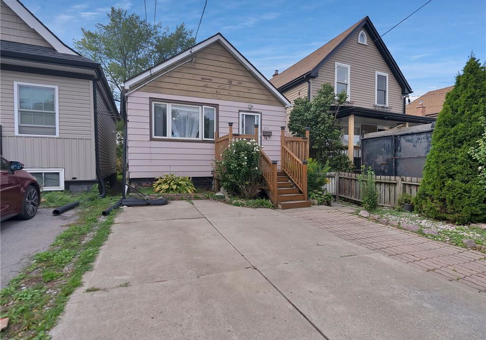 210-east-24th-street-hamilton-ontario-40805700