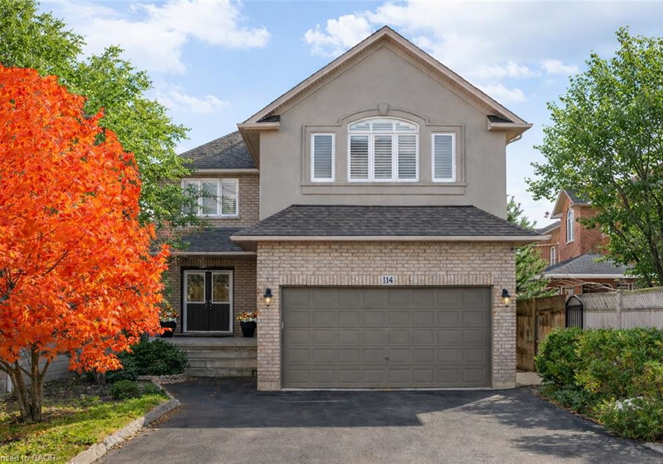 114-armour-crescent-ancaster-ontario-40805718