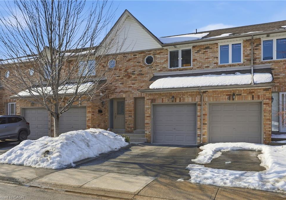 2015-cleaver-avenue-burlington-ontario-40805735