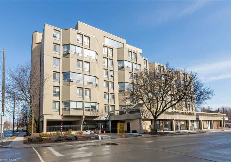 10-john-street-dundas-ontario-40805781