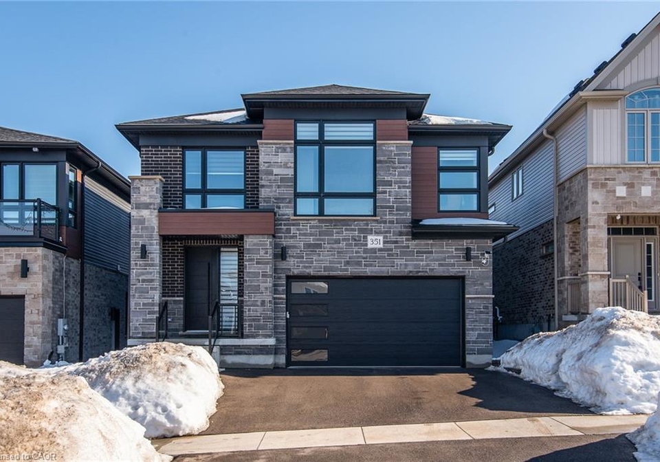 351-chokecherry-crescent-waterloo-ontario-40805795