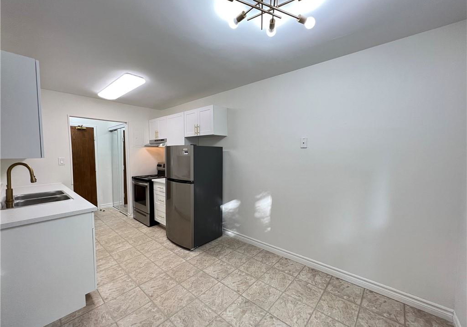 475-parkside-drive-waterloo-ontario-40805804