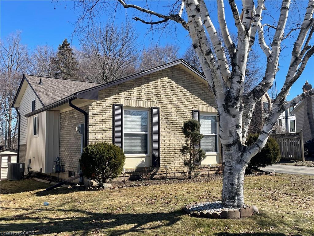 22-matthew-court-kitchener-ontario-40805834