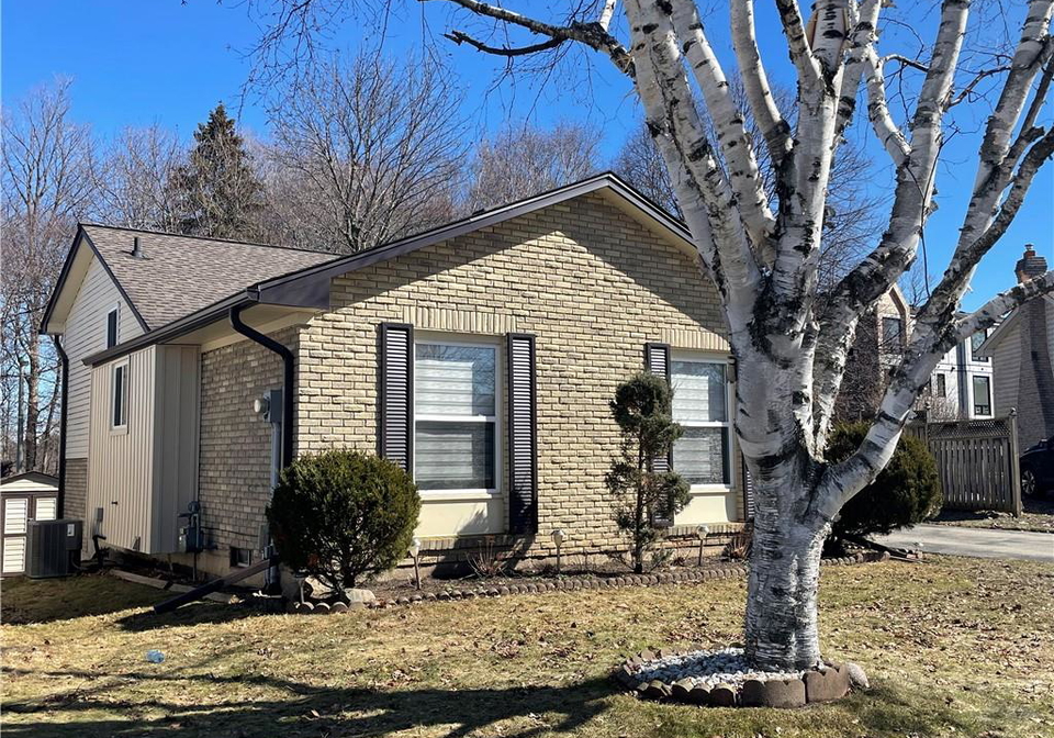 22-matthew-court-kitchener-ontario-40805834