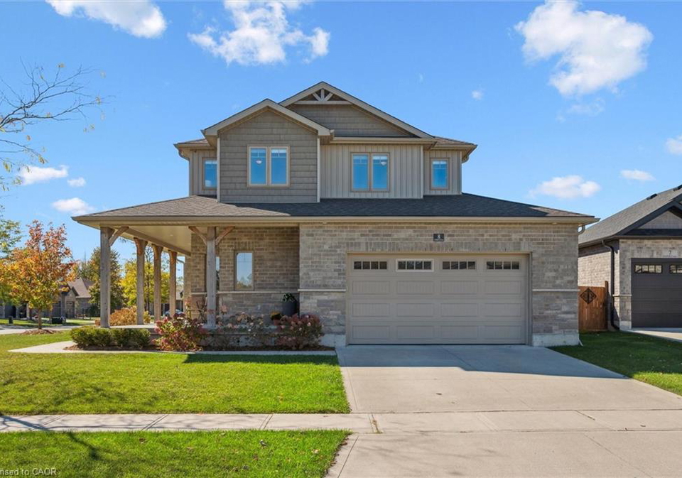 8-griffith-court-listowel-ontario-40805840