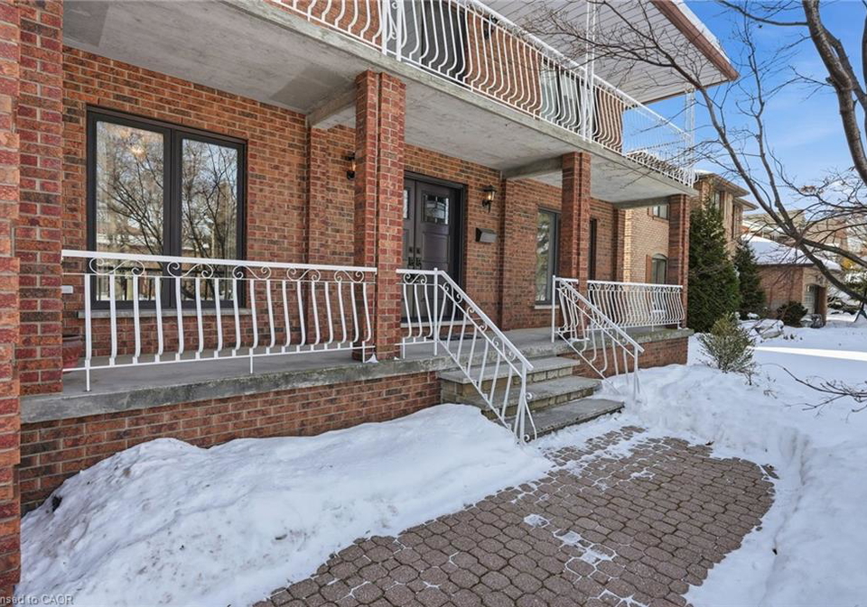 383-scenic-drive-hamilton-ontario-40805855