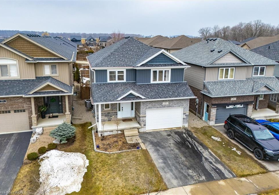 75-woodberry-crescent-elmira-ontario-40805891