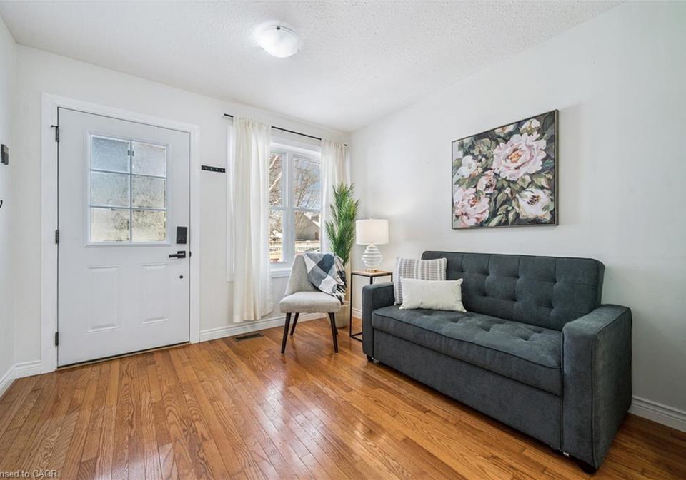527-mctavish-street-fergus-ontario-40805901