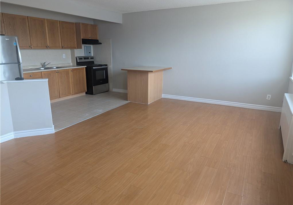 b-468-ottawa-street-n-hamilton-ontario-40805961