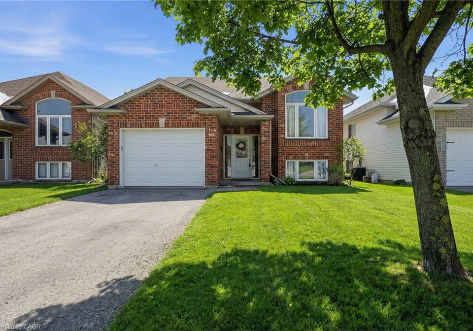 136-courtney-crescent-welland-ontario-40805975