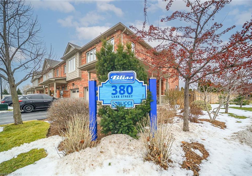 380-lake-street-grimsby-ontario-40805993