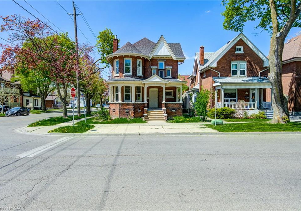 200-park-avenue-brantford-ontario-40806050