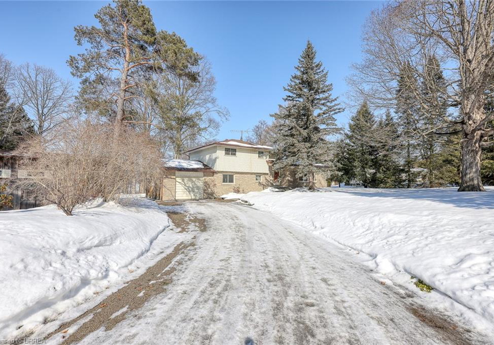 806019-oxford-road-29-blandford-blenheim-ontario-40806116