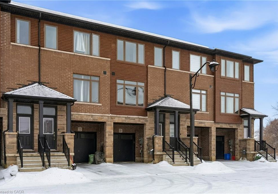 61-soho-street-hamilton-ontario-40806118