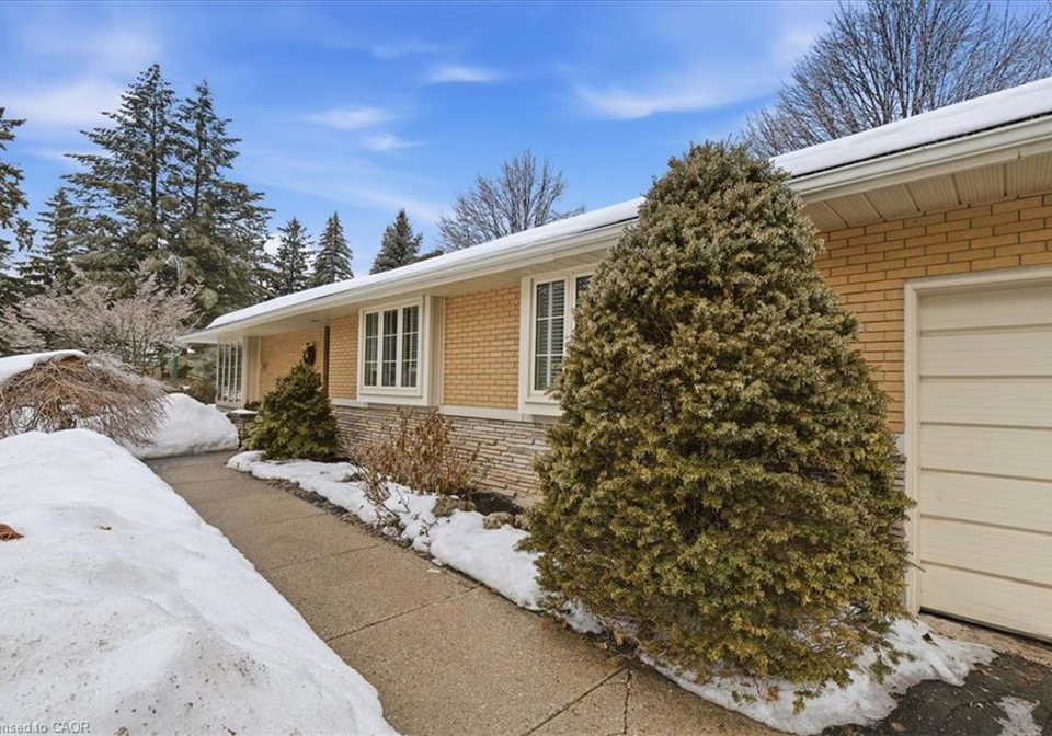 438-glasgow-street-kitchener-ontario-40806125