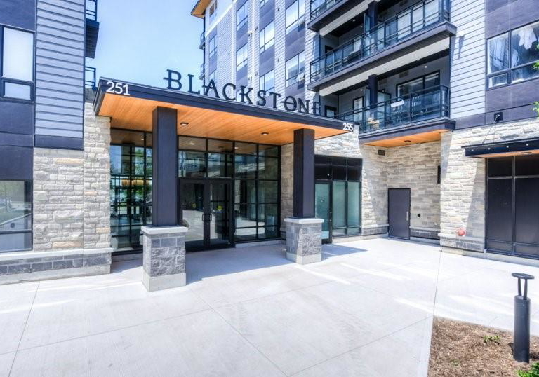 255-northfield-drive-waterloo-ontario-40806139