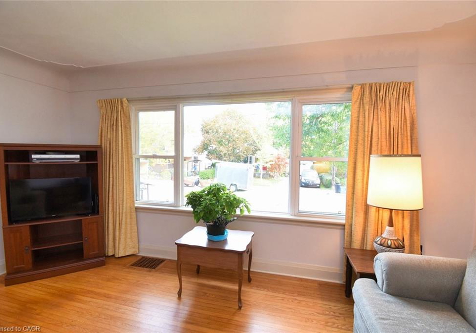 17-concord-avenue-dundas-ontario-40806192