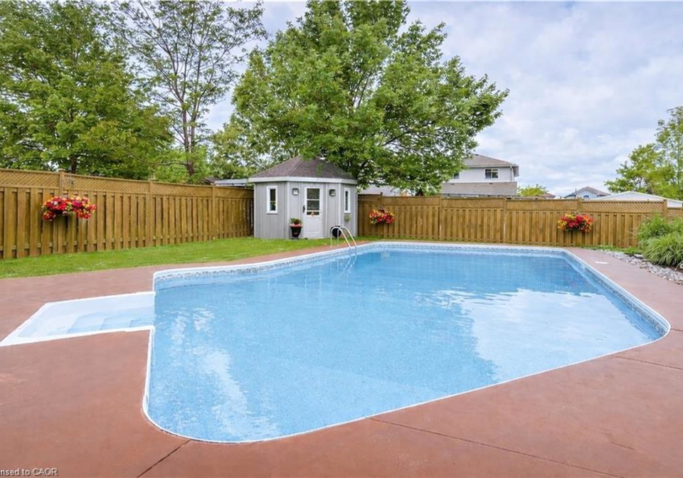 685-coldstream-drive-waterloo-ontario-40806205