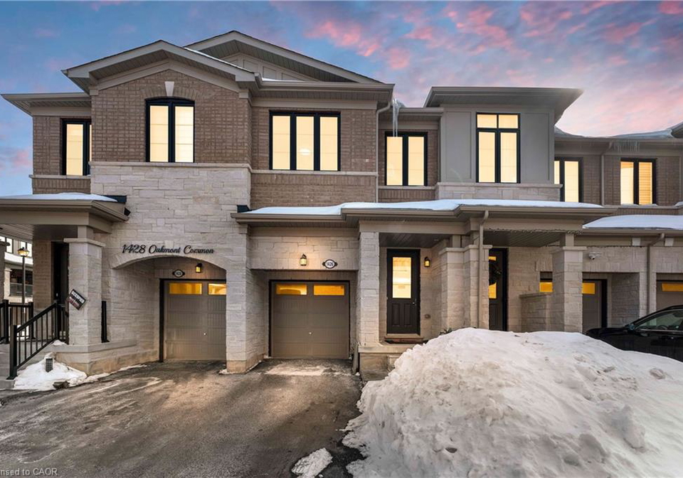 1426-oakmont-common-burlington-ontario-40806339