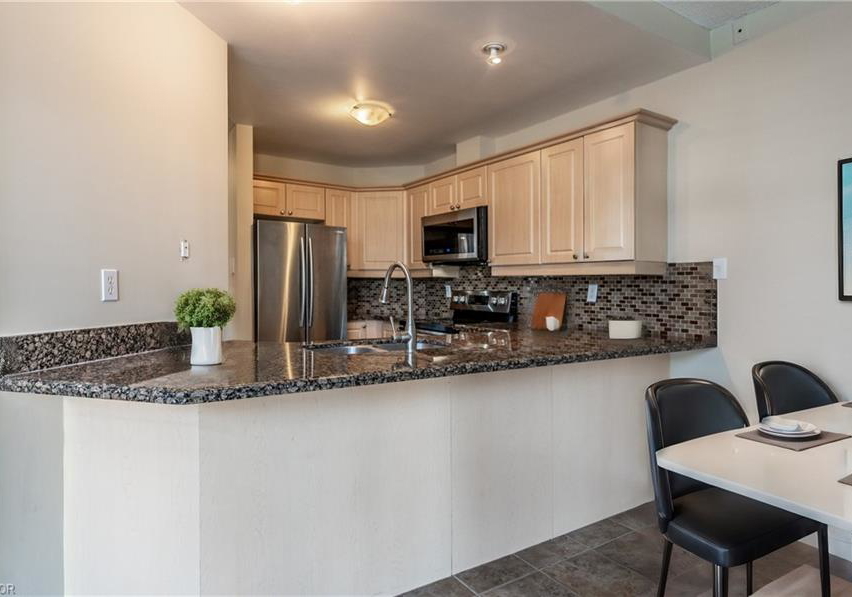 135-james-street-s-hamilton-ontario-40806345