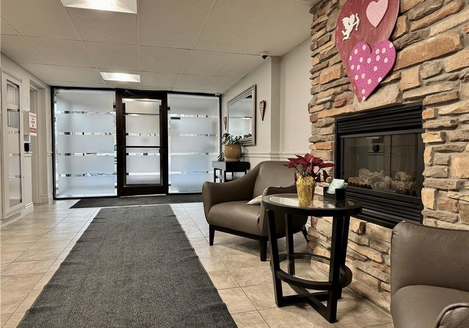 64-benton-street-kitchener-ontario-40806375