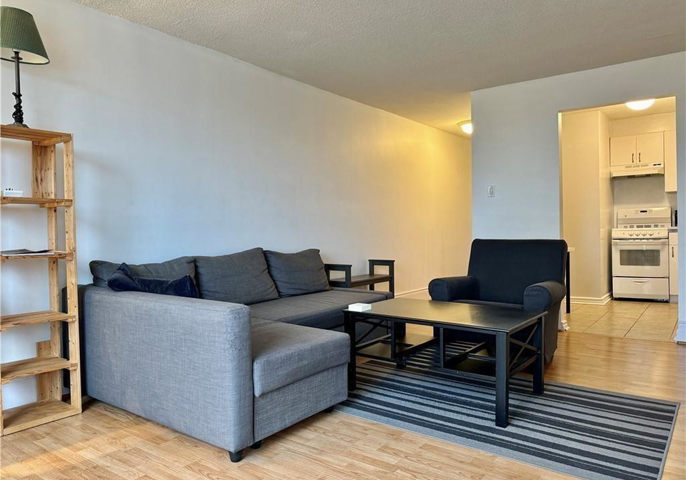 64-benton-street-kitchener-ontario-40806375