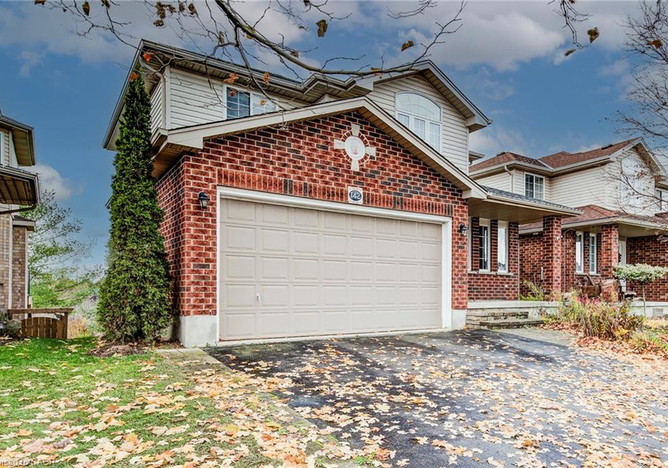142-severn-drive-guelph-ontario-40806396