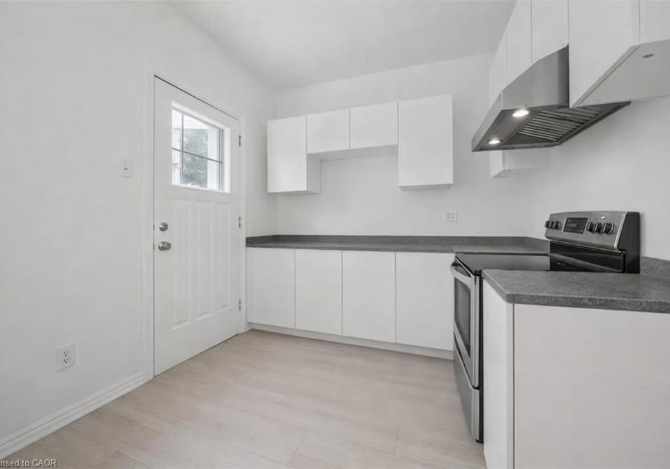 136-paisley-street-guelph-ontario-40806400