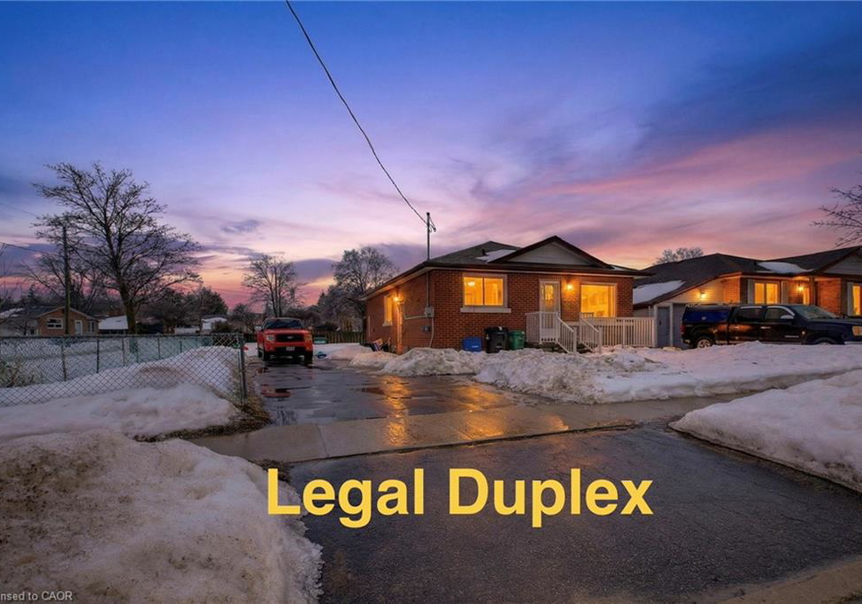 31-hoffman-street-kitchener-ontario-40806408